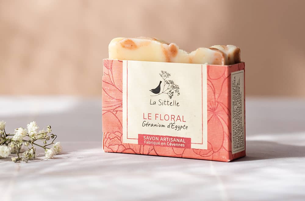 savonnerie artisanale soap savon saponifié à froid fabrication artisanale naturelle logo identité visuelle charte graphique étiquettes et packagings
